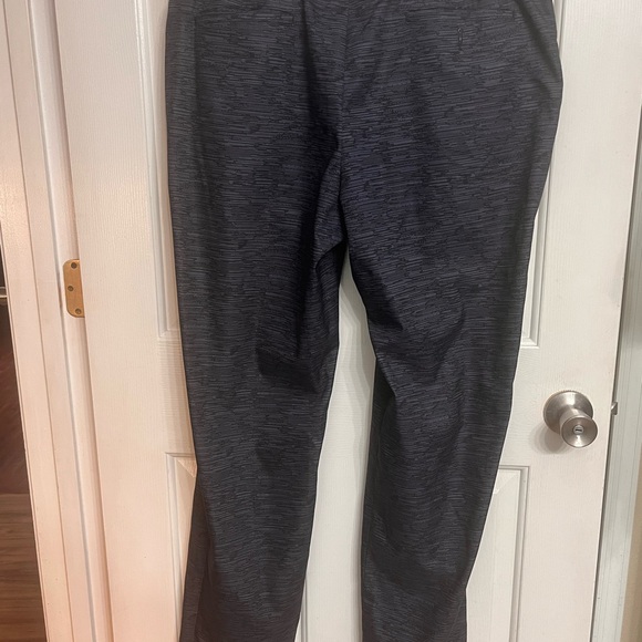 Slazenger Golf Pants Mens 38x32 Dark Gray Chino Flat Front Straight Casual - Picture 2 of 8